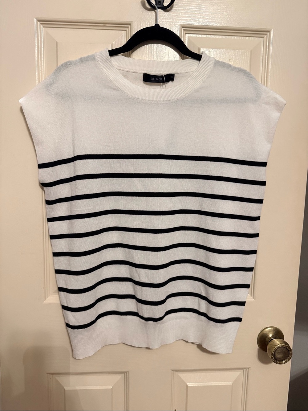 Mirol NWT Med Black and White Striped Knit Cap Sleeve Top Sleeveless Sweater